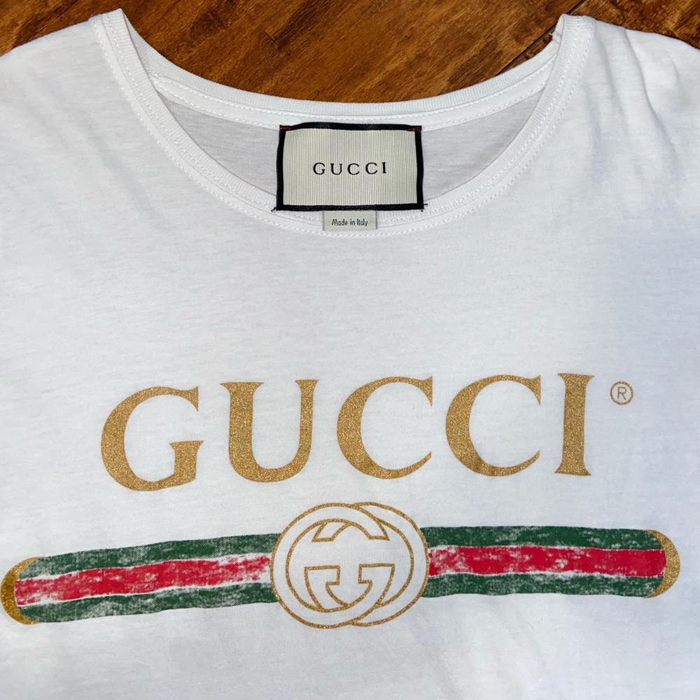 Graphic Gucci Woman’s shirt
